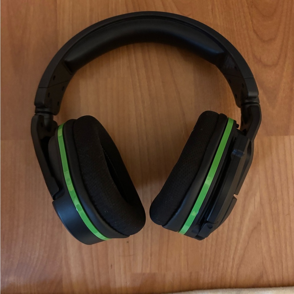 Black and Green Gaming Headset with Comfort Ear Cushions